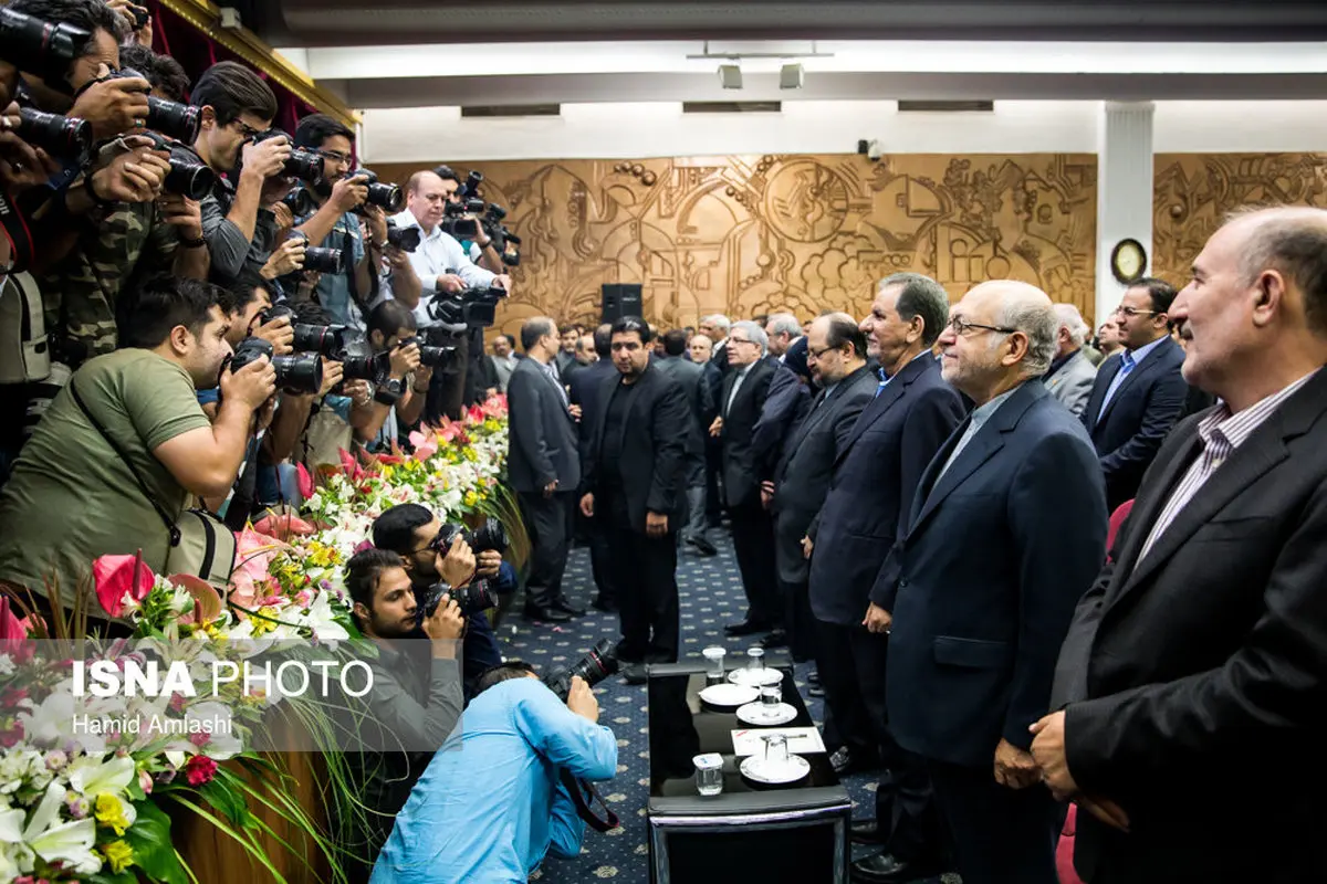 حاشیه های معارفه وزیر صنعت، معدن و تجارت /گزارش تصویری