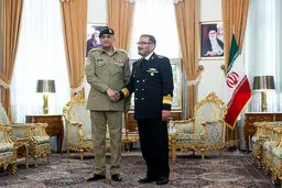 تصاویر / دیدار فرمانده ارتش پاکستان با علی شمخانی