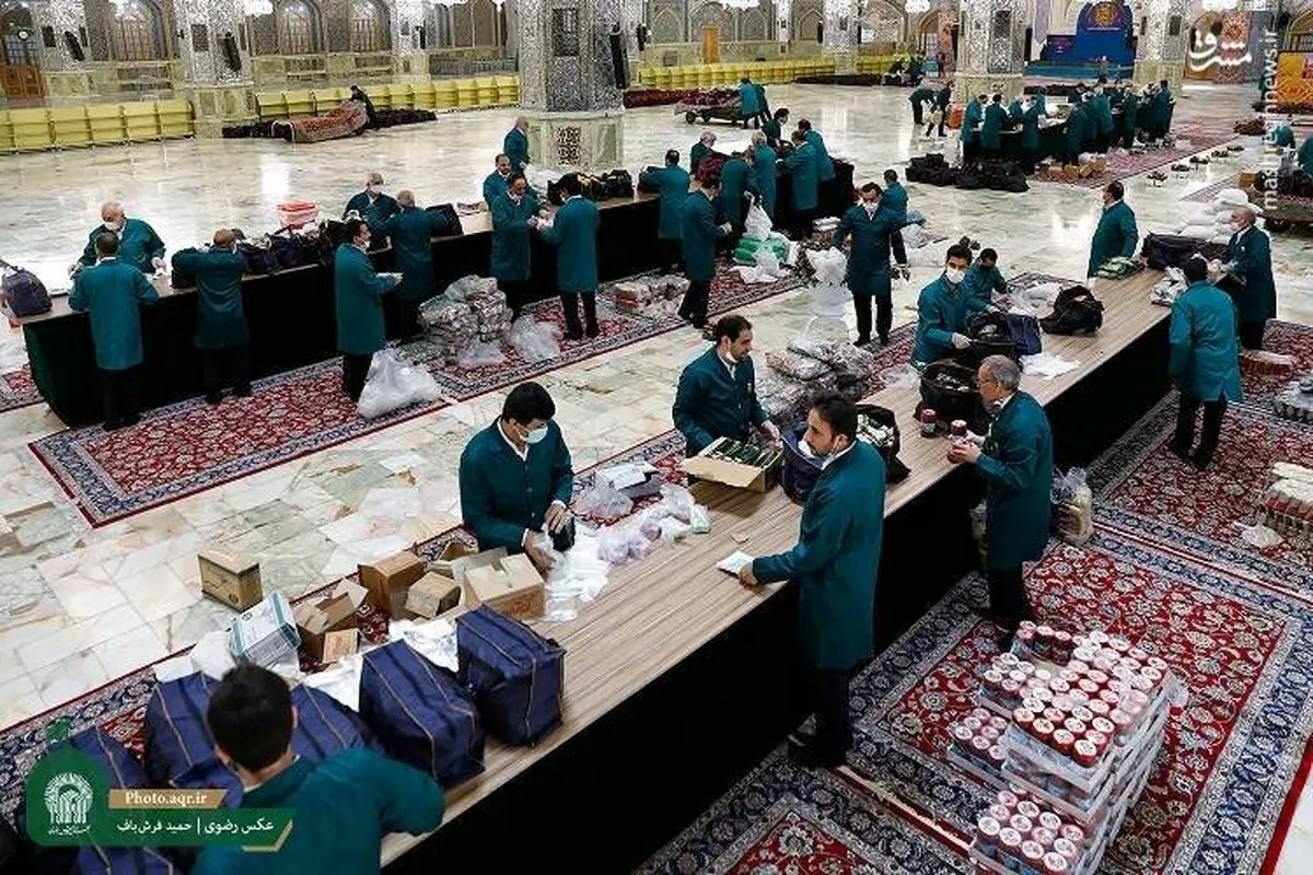 خادمان حرم رضوی در این ایام چه می کنند؟ + عکس