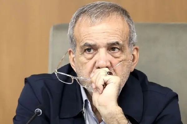 انتقاد تند روزنامه اصلاح طلب به پزشکیان