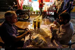 افطار در خیابان های تهران/ تصاویر