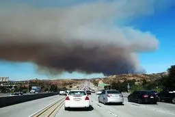 ادامه آتش‌سوزی در کالیفرنیا /۹۰ هزار نفر مجبور به ترک خانه‌های خود شدند+ تصاویر