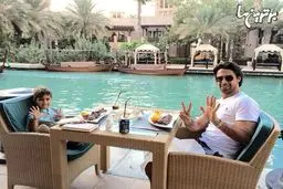 وقتی فرهاد مجیدی عدد 7 را نشان می دهد/ عکس