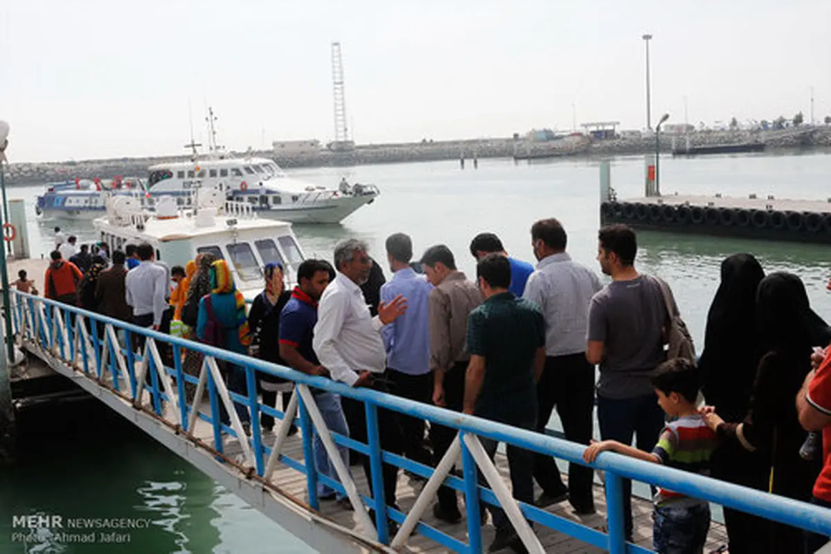 گردشگران سواحل بندرعباس (عکس)