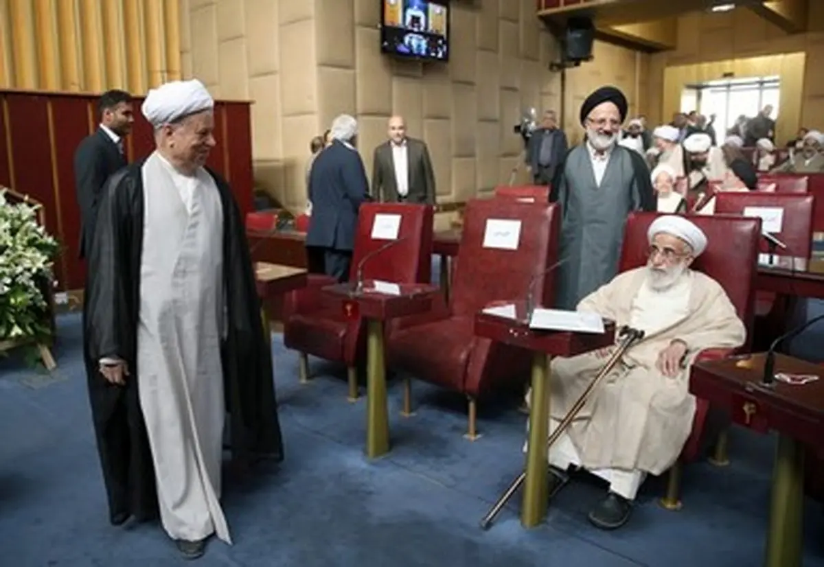 خوش و بش هاشمی با رقبای انتخاباتی/ تصاویر