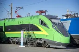 رکورد بالاترین سرعت صنعت راه‌آهن جهان را شکست/ عکس