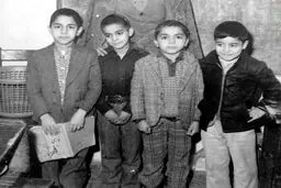 مهران مدیری در کودکی