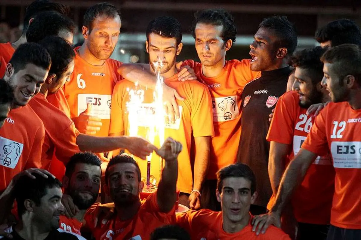 عکس/ جشن تولد مدافع پرسپولیس