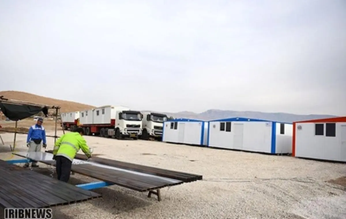 تصاویری از ساخت خانه‌های کانکسی در مناطق زلزله‌زده سرپل‌ذهاب