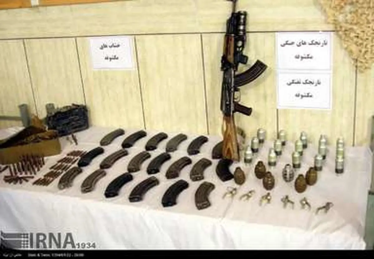 تجهیزات کشف شده از تروریست های شرق کشور/تصاویر