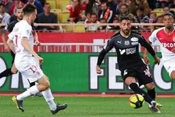 لیگ برتر خلوت می‌شود؟