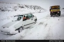 تصاویر بارش شدید برف و مسدود شدن جاده زنجان