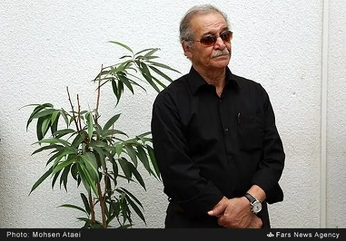 مراسم تشییع پیکر اکبر خواجویی با حضور زارعی، امیرسلیمانی، ارجمند، تبریزی، شایقی و.../ تصاویر