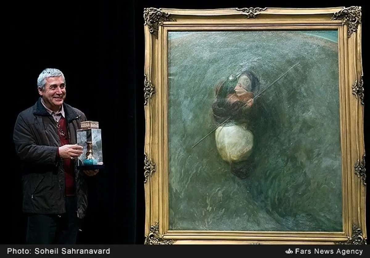 هدیه ایی خاص برای کارگردان «بادیگارد»/عکس