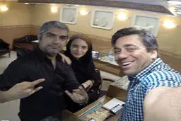 عکس/ ژست  مهدی پاکدل در طلافروشی
