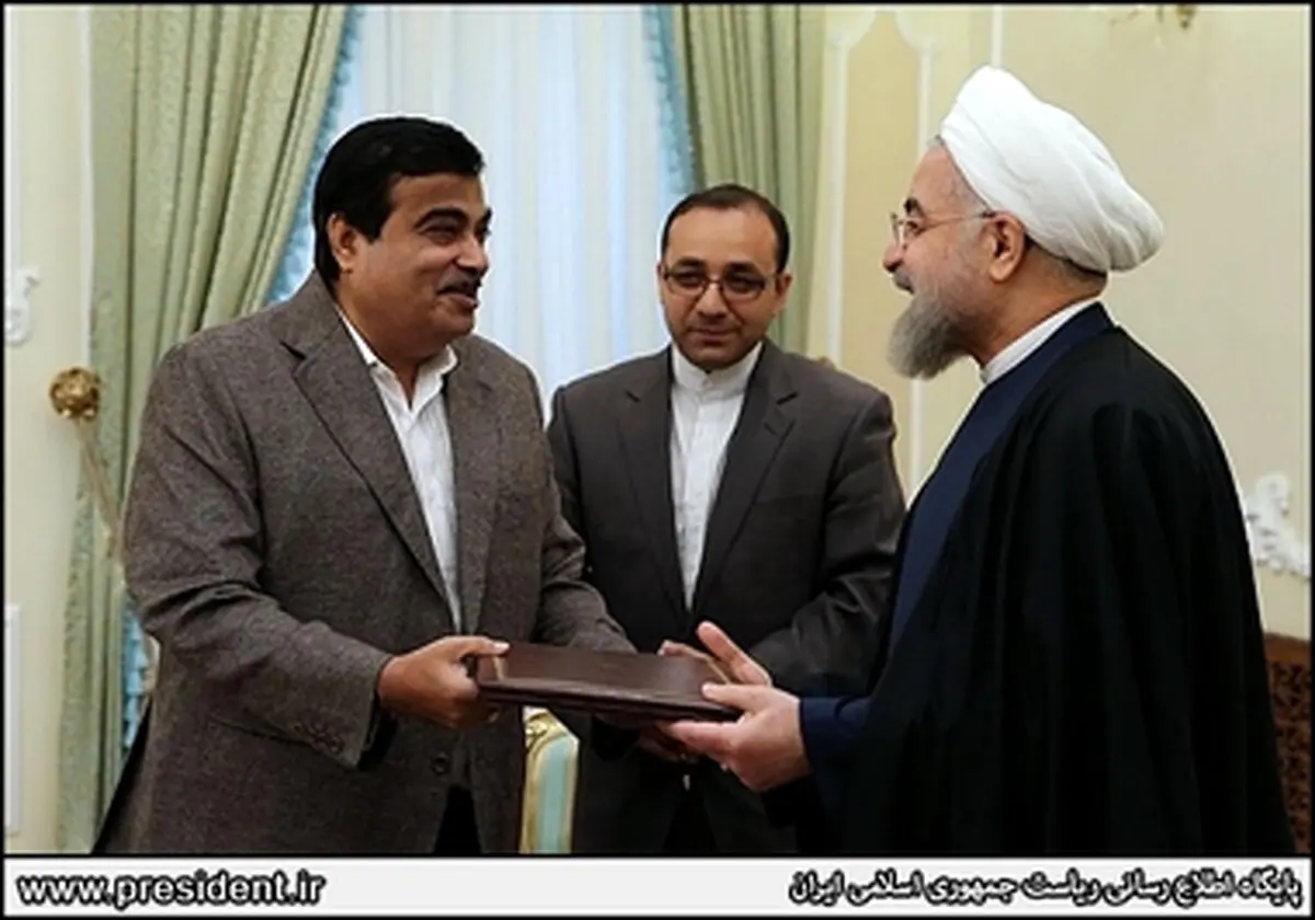 دیدار روحانی با وزیر حمل و نقل هند/تصاویر