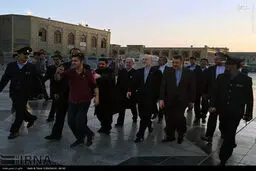 ظریف و صالحی در حرم حضرت امام رضا(ع)/تصاویر