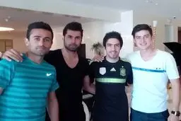 استقلالي‌ها در کنار سردار (عکس)