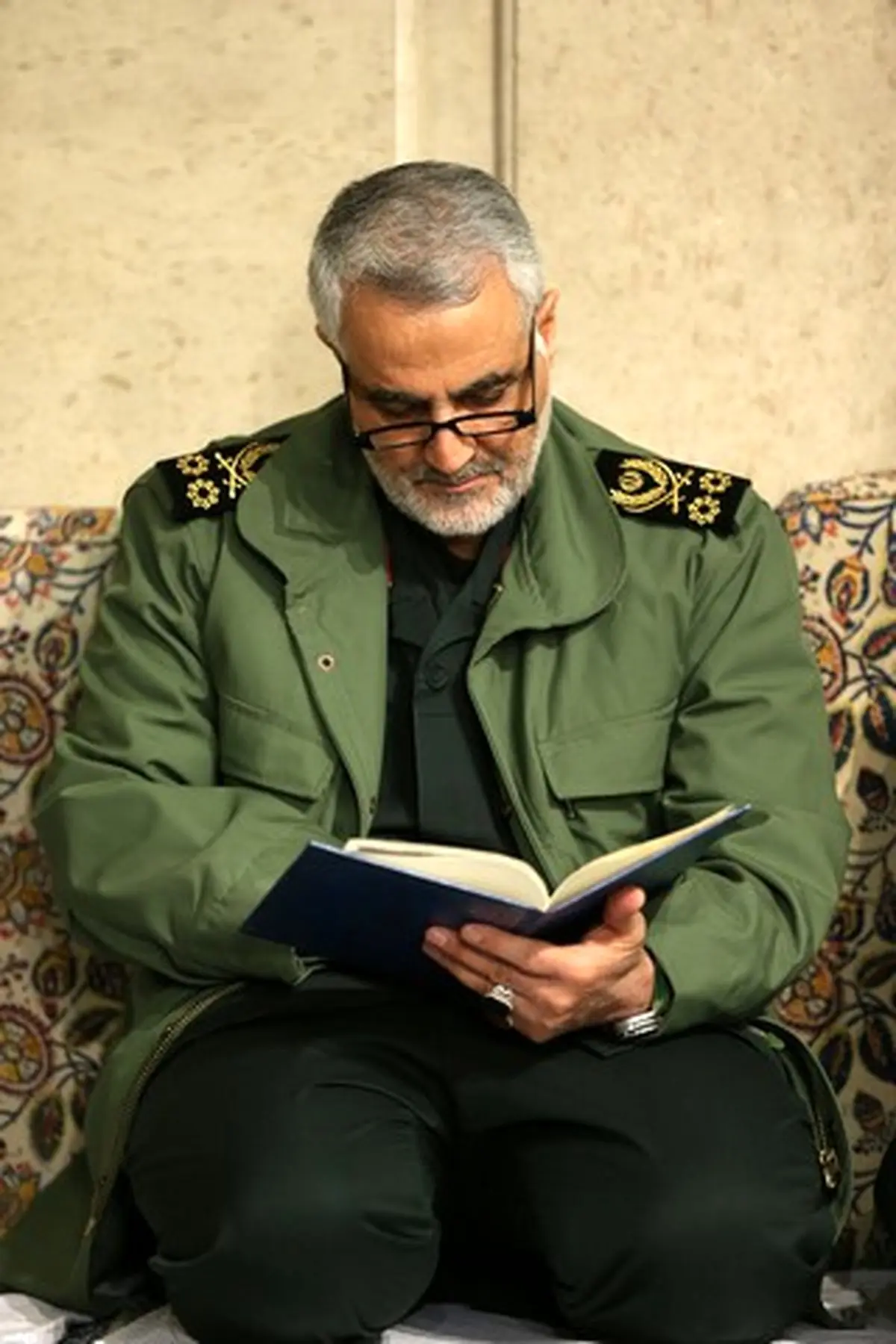 سردار سلیمانی در مراسم ترحیم آیت الله هاشمی/عکس