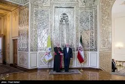 تصاویری از حاشیه های دیدار وزیر امور خارجه واتیکان با محمد جواد ظریف