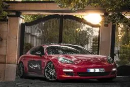 پورشه با تِم محرم!