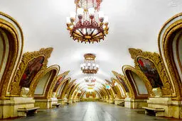 تصاویر دیدنی از زیباترین متروی دنیا