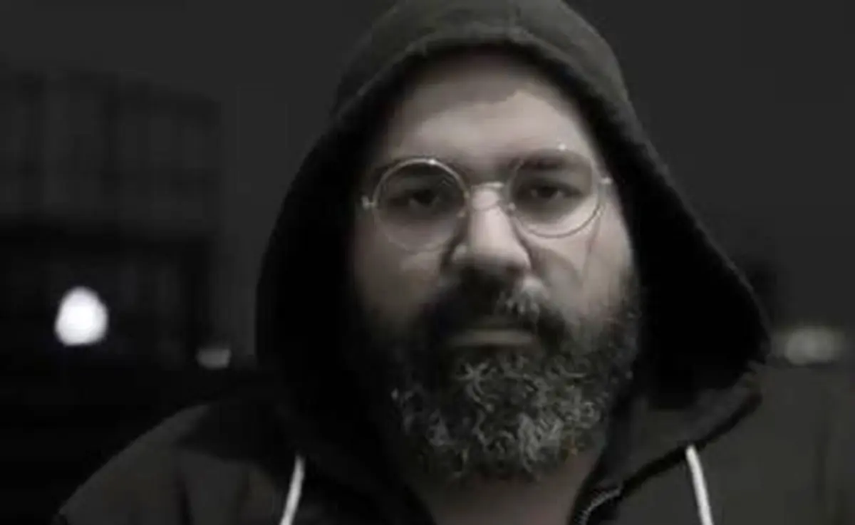 تیپ متفاوت رضا صادقی + عکس