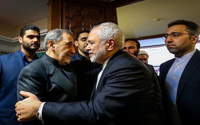 تصاویر / علی اکبر ولایتی در آغوش وزیر امور خارجه