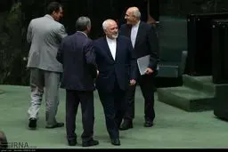 حضور ظریف در جلسه علنی مجلس / تصاویر