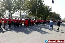 پرچم 6000 متری هواداران پرسپولیس وارد ورزشگاه شد/عکس