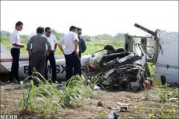 دو مجروح در سقوط هواپیما در قزوین/عکس