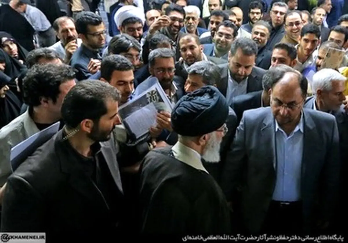 حواشی دیدار شاعران با رهبری/تصاویر