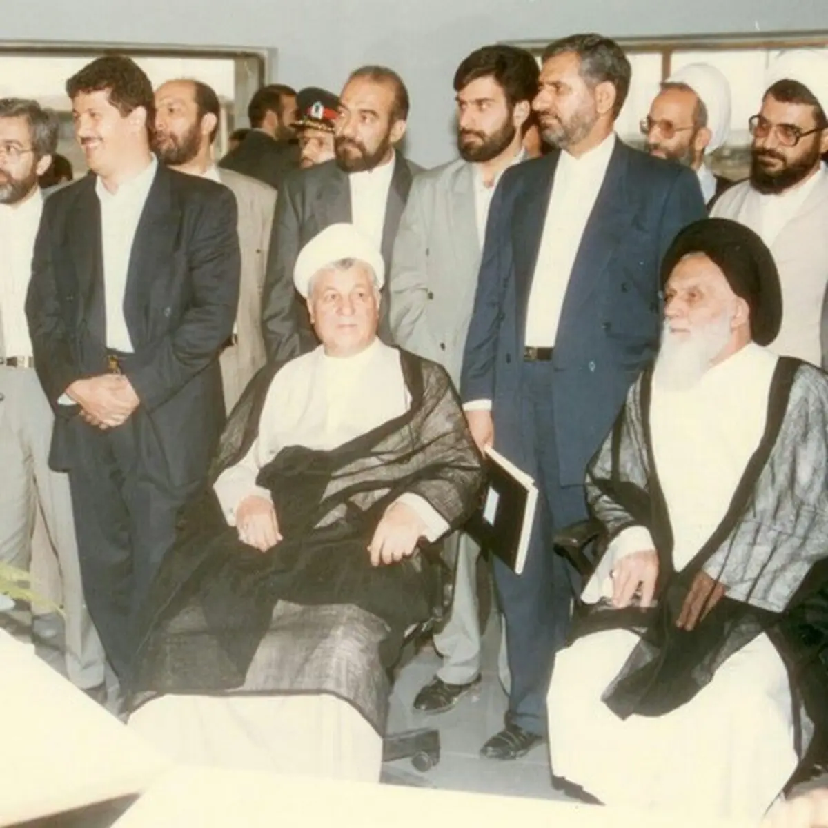 تصویری قدیمی از روحانی و جهانگیری در کنار آیت الله هاشمی