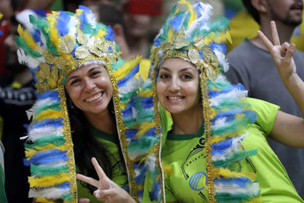 هوادارانی با ظاهر عجیب در المپیک/تصاویر