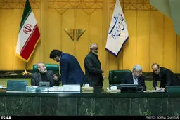 حواشی جالب صحن علنی امروز مجلس/ تصاویر