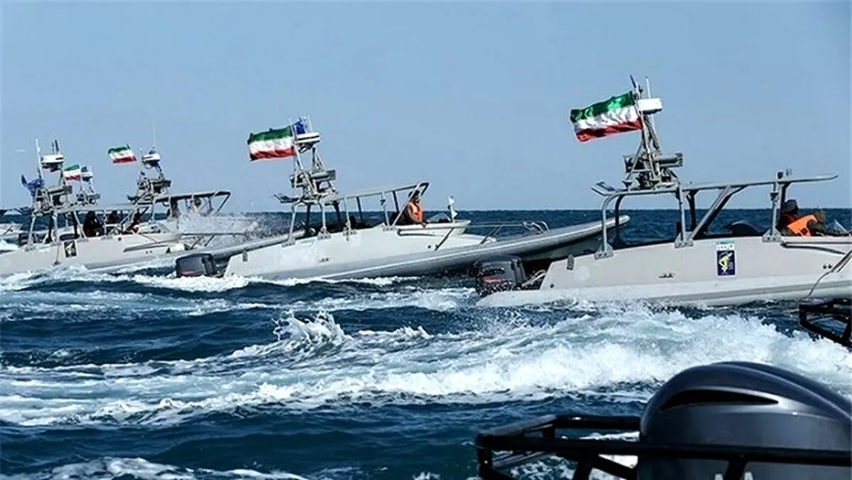 وحشت امریکایی ها از شناورهای سپاه در خلیج فارس! + فیلم