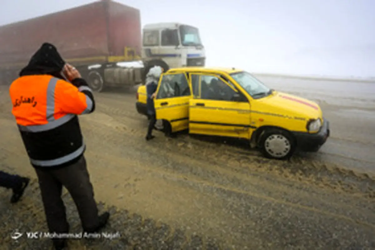 تصاویر/ بارش برف در گردنه اسدآباد همدان