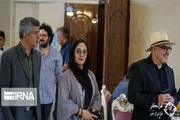 کلاه عجیب بر سر شوهر داور معروف عصر جدید + عکس