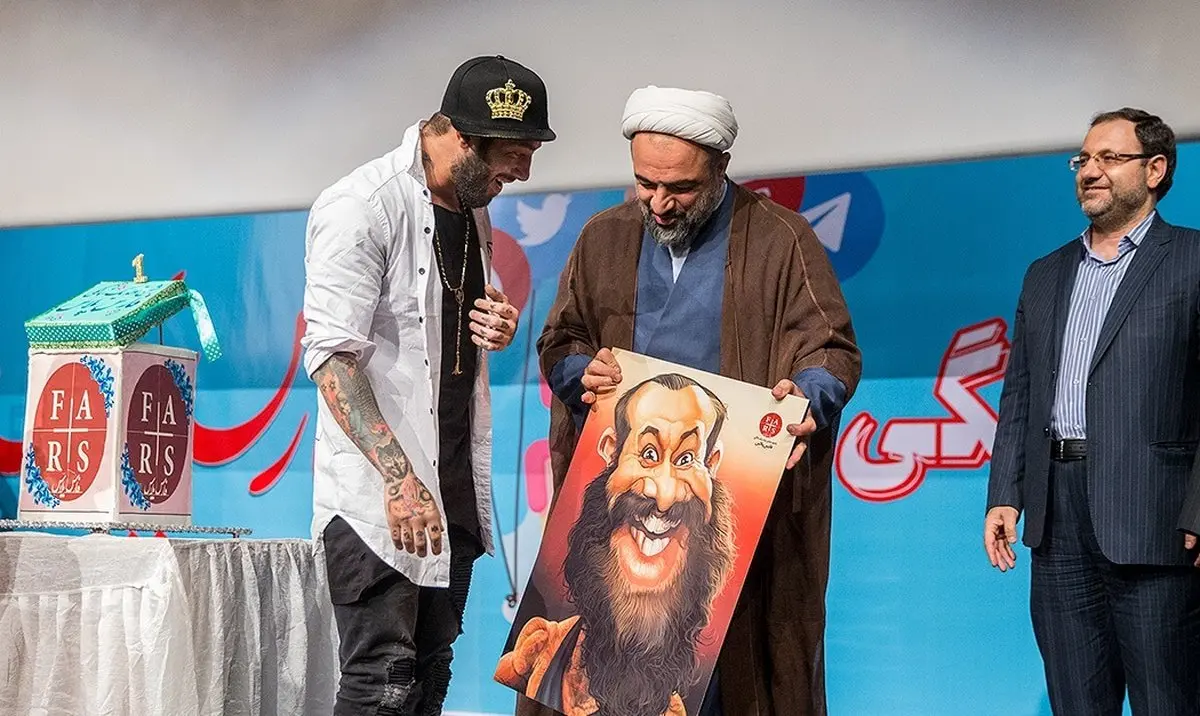 عضو هیات رئیسه مجلس: گویا این طیف از اصولگرایان قبلا هم با تتلو ارتباط داشته‌اند/ از قدیم گفته اند کبوتر با کبوتر، باز با باز