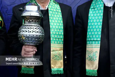 پرچم رضوی در برج میلاد