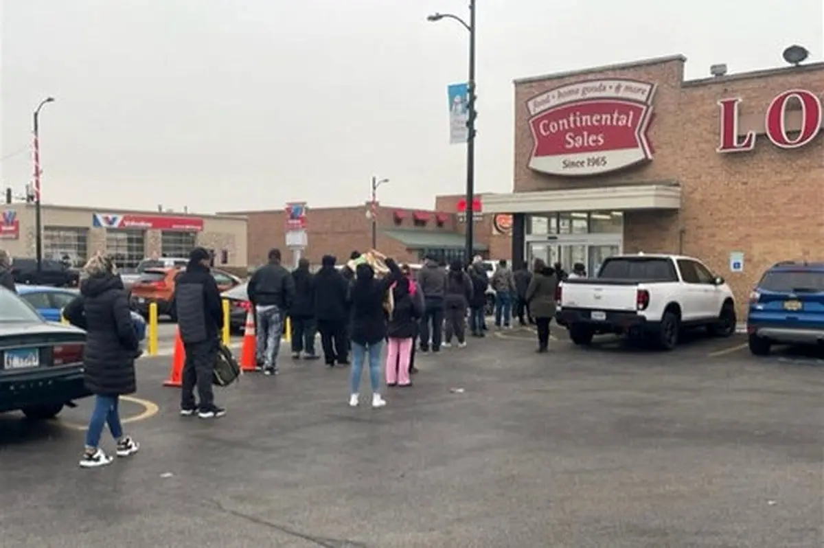 هجوم مردم تگزاس آمریکا به غذاهای تاریخ مصرف گذشته!