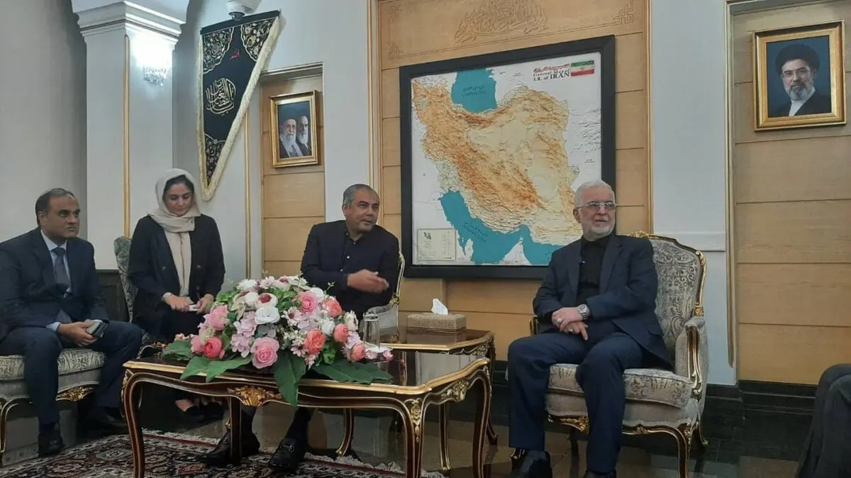 ورود وزیر کشور پاکستان به ایران + عکس