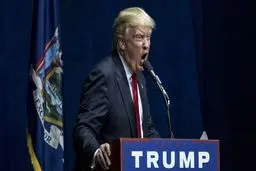 درخواست ترامپ برای استیضاح بایدن بدلیل انتقال پول ایران