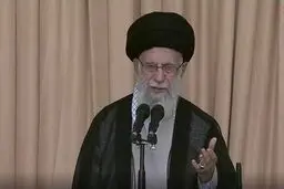 رهبر انقلاب: باید کمربند استقلال را محکم ببندیم