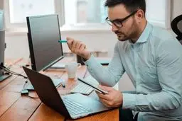 خبر فوری دولت؛ اعلام وضعیت کاری ادارات در دو روز آینده | حضور یا دورکاری؟