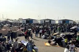 شوک به طالبان: بازگشت ۳۸ هزار مهاجر از ایران در ۲۴ ساعت!