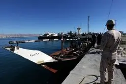 توقیف شناور حامل سوخت قاچاق در آب‌های اطراف کیش