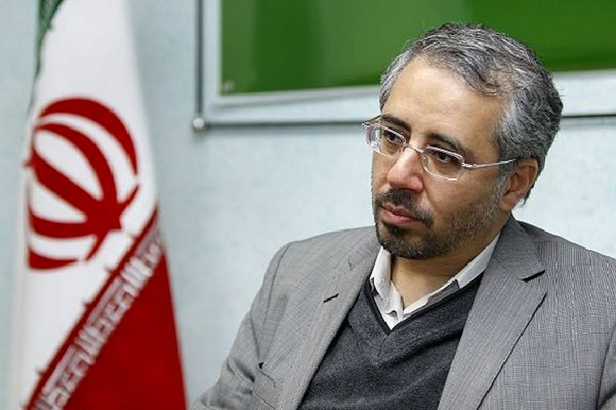 باقری لنکرانی: طوفان را با بند و بست نمی‌توانید کنترل کنید!

