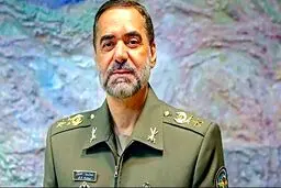 وزیر دفاع خبر داد: استمرار تحویل‌دهی پهپاد به نیرو‌های مسلح