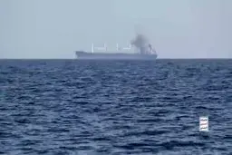 ببینید حمله تا غرق‌کردن کشتیِ Eternity C توسط یمن